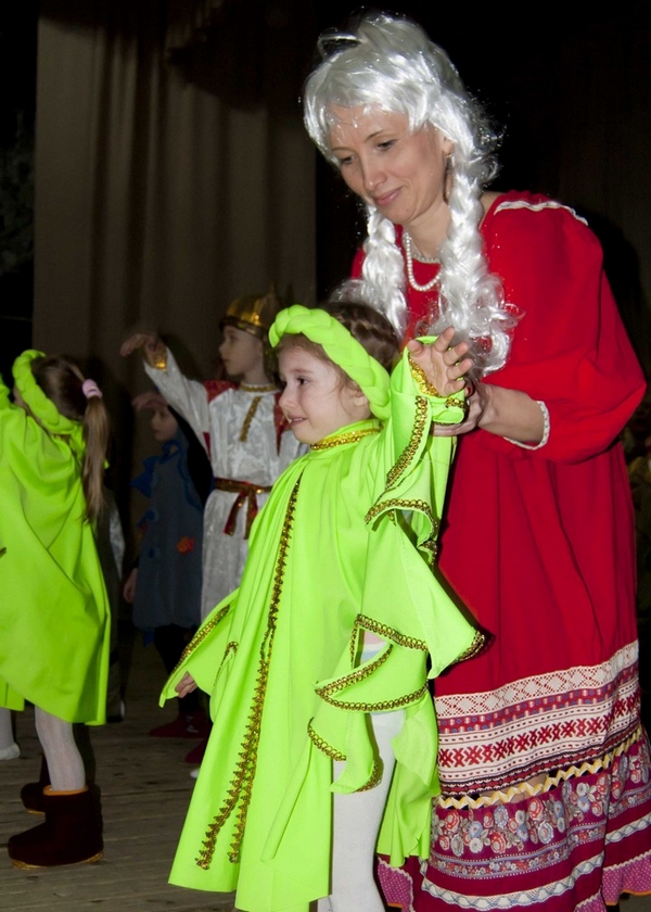до выхода на сцену осталось...